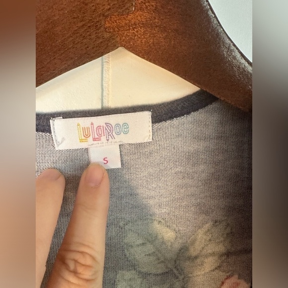 LulaRoe Women’s Navy and Pink Floral Open Cardigan Size Small - Picture 11 of 12